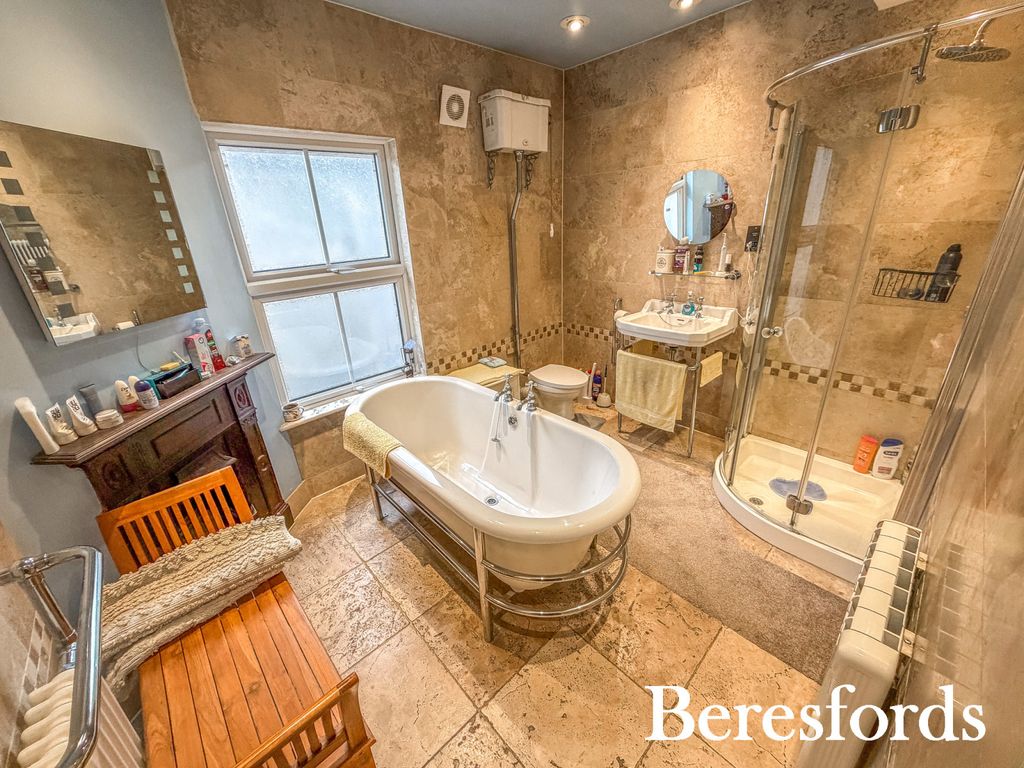 Property photo 3 of 41 Picture No. 10