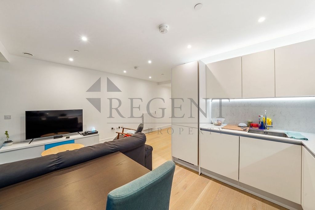 Property photo 3 of 12 Open Plan