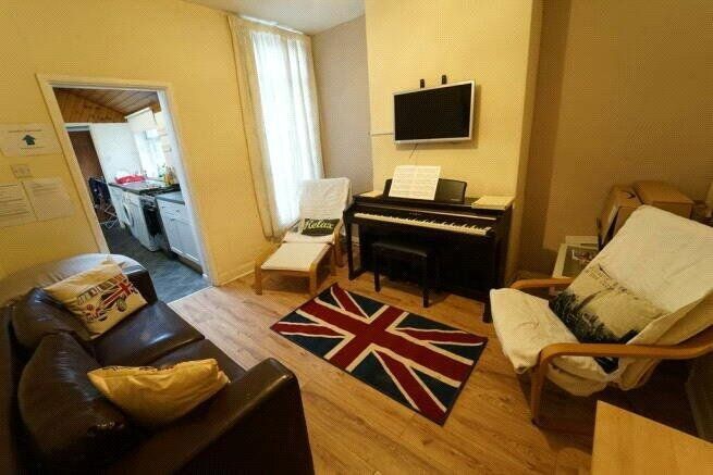 Property photo 2 of 18 Picture No. 08