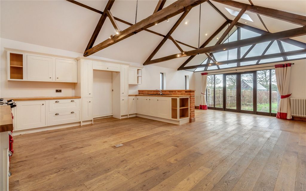 Property photo 2 of 18 Kitchen/Living Room