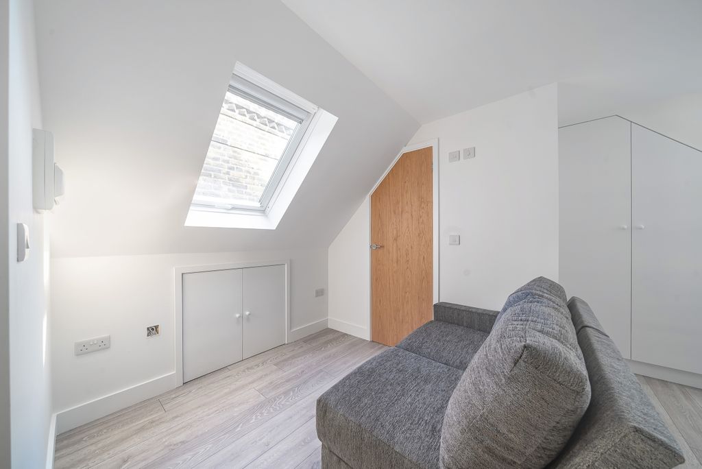 Property photo 3 of 7 1104786 (3)