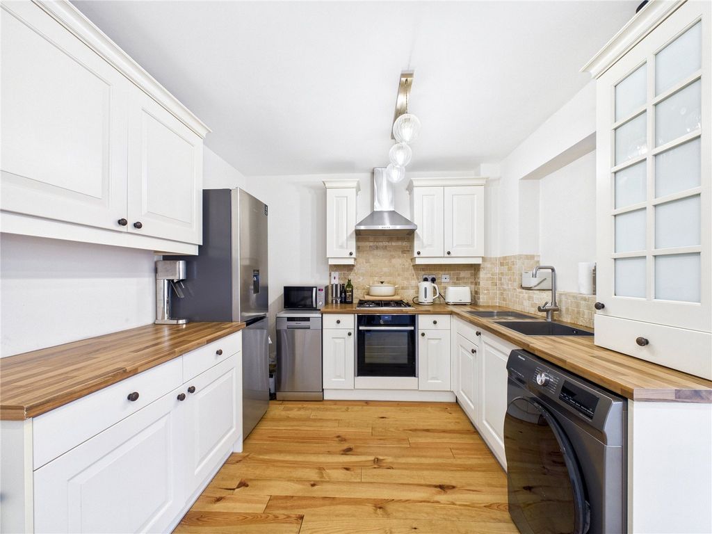 Property photo 2 of 13 Picture No. 02