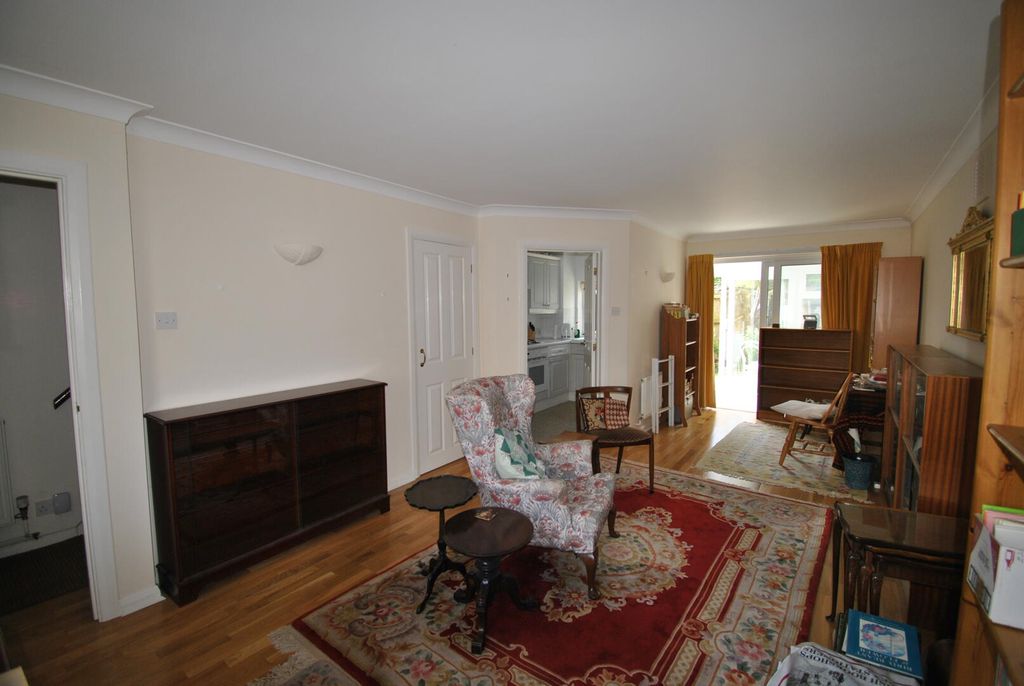 Property photo 3 of 9 Living Room