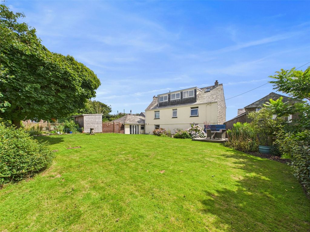 Property photo 2 of 27 Picture No. 53