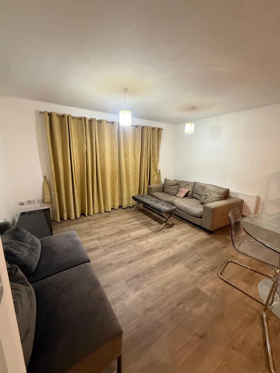 Property photo 3 of 11