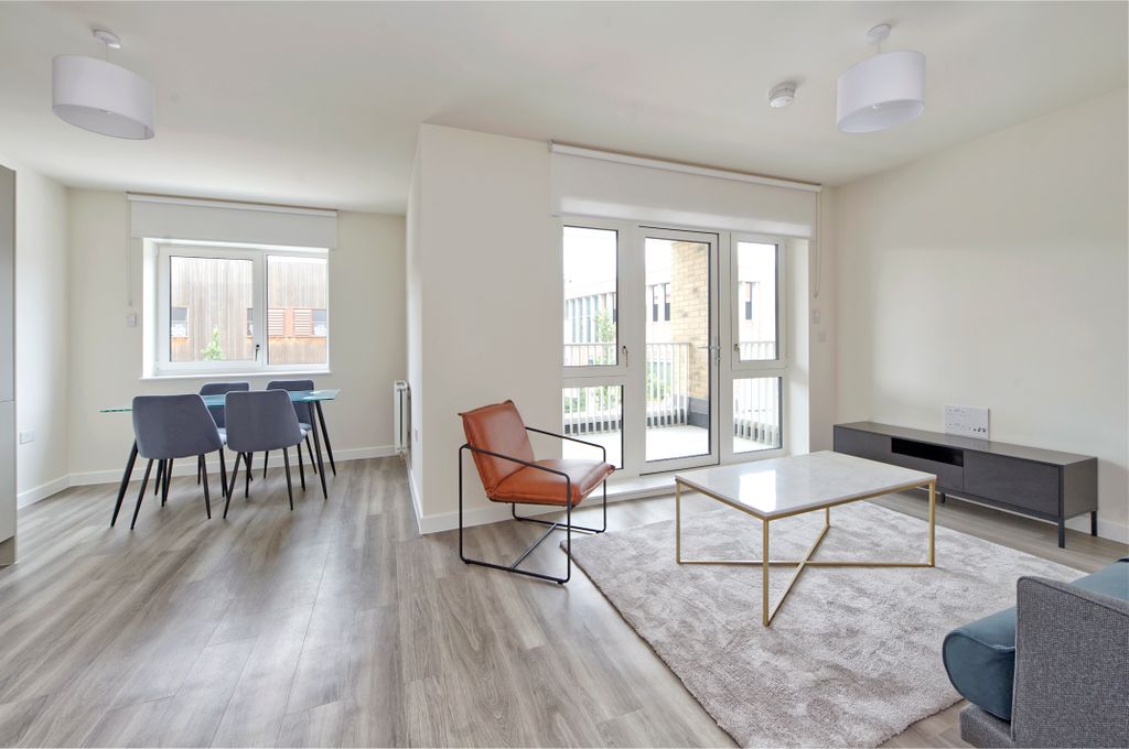 Property photo 1 of 14 Flat 10 Honeysuckle Hse-4016