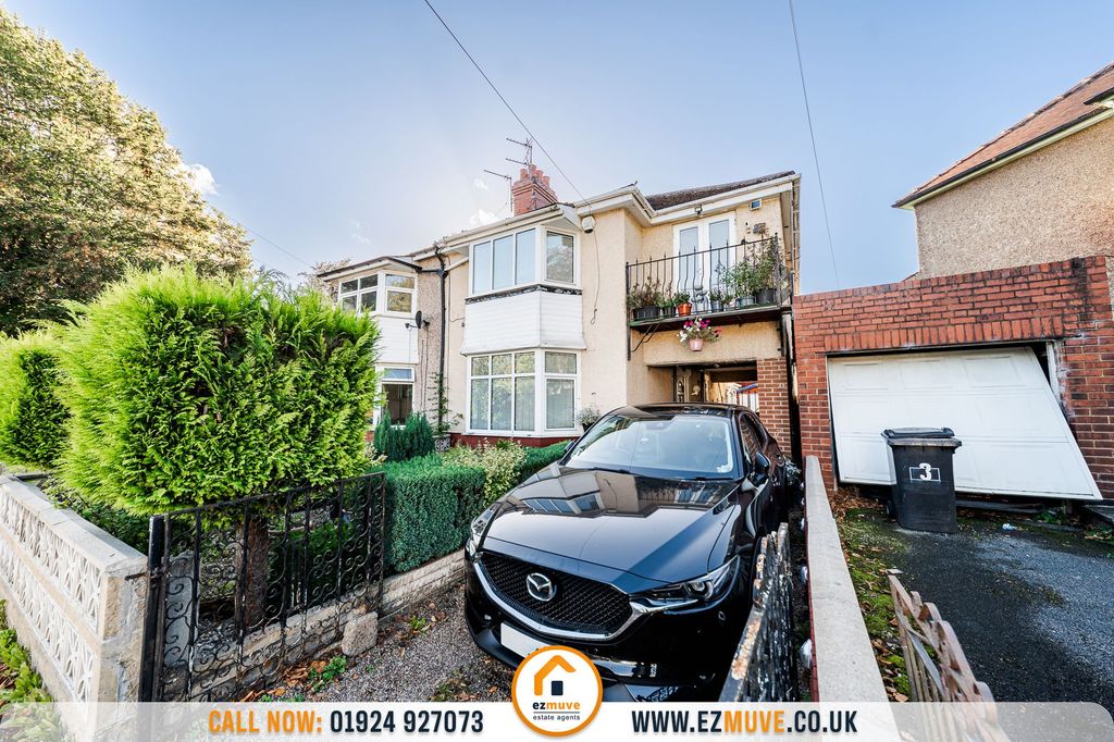 Property photo 1 of 32