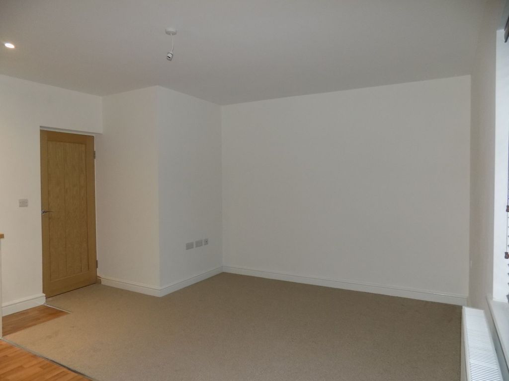 Property photo 3 of 9 Living Room Area