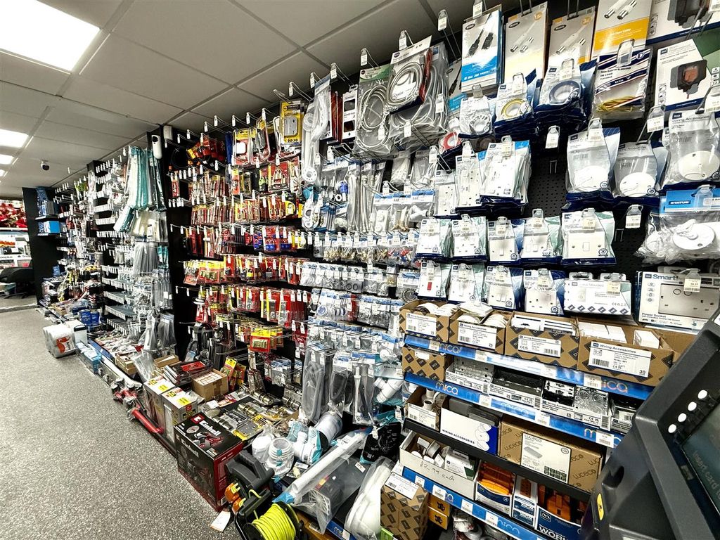 Property photo 2 of 11 Tempimagedeg173.Jpg