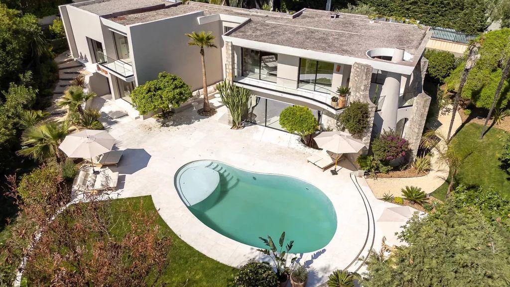 Property photo 1 of 10