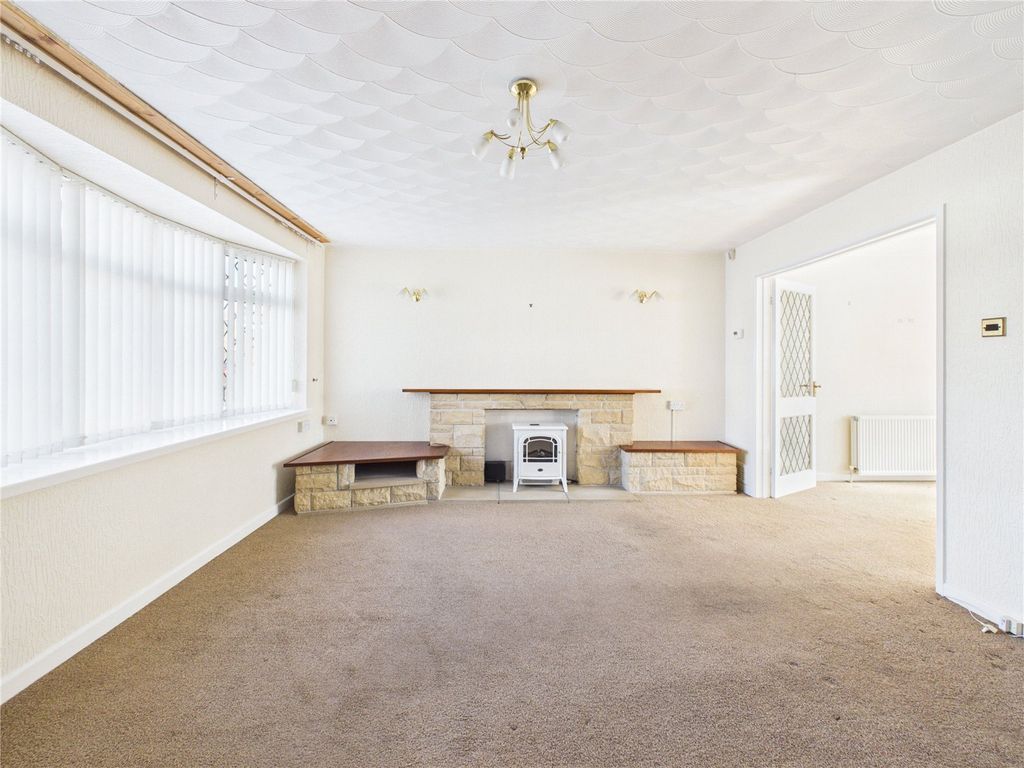 Property photo 2 of 16 Picture No. 03