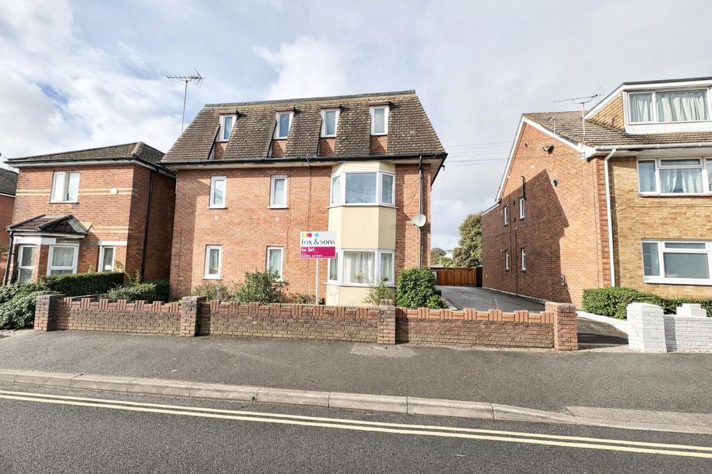 Property photo 1 of 9 Exterior