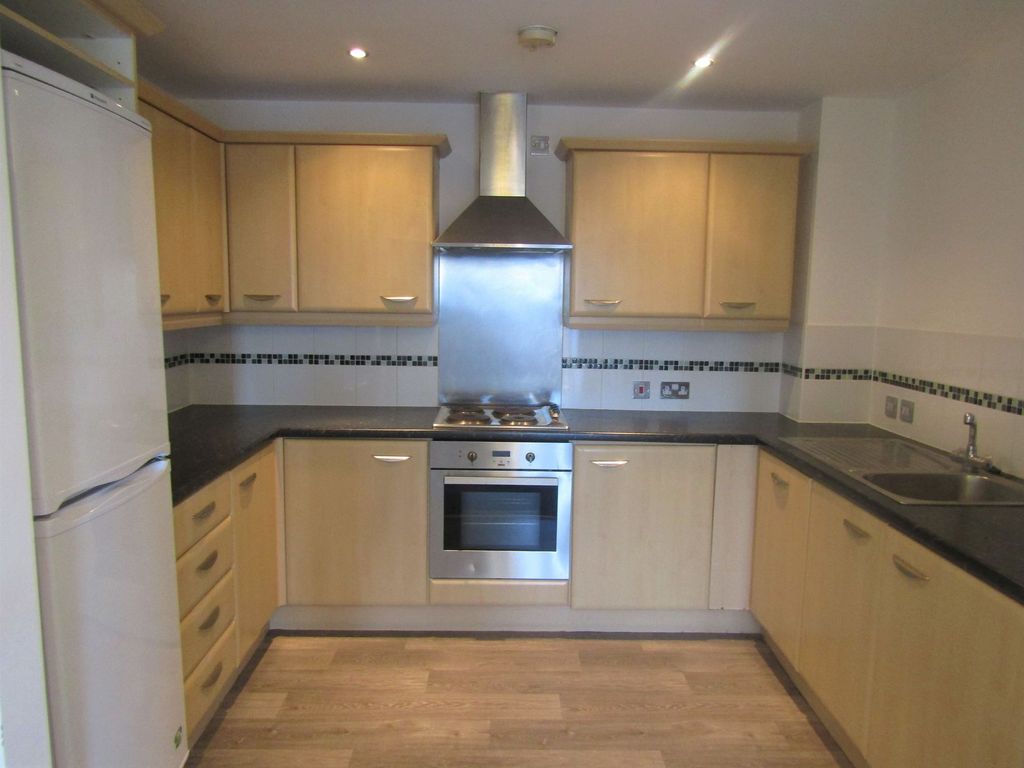 Property photo 3 of 6