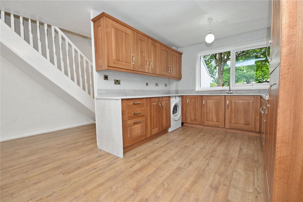 Property photo 2 of 11 Picture No. 15