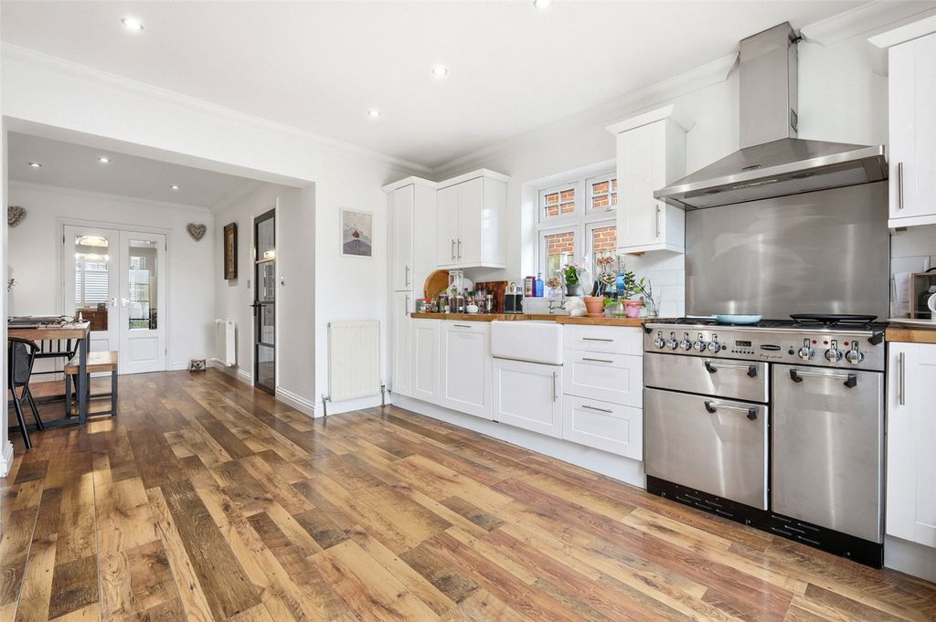 Property photo 1 of 16 Kitchen/Diner