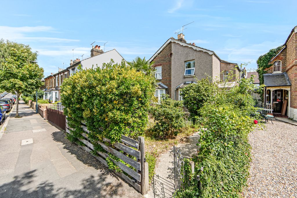 Property photo 1 of 10