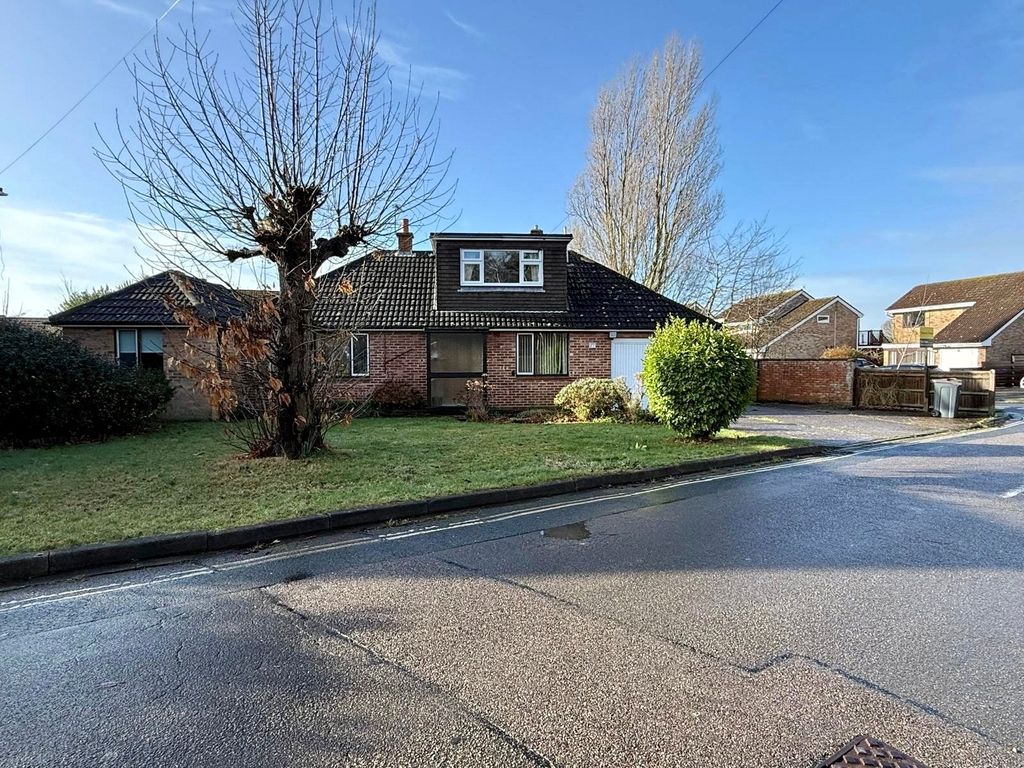 Property photo 1 of 17 Picture No. 23