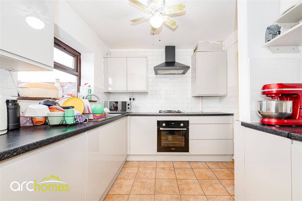 Property photo 3 of 18 Sycamore-6.Jpg