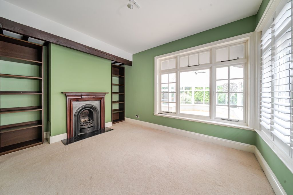Additional image 13 of 4 bed detached house for saleReading Road North, Fleet GU51