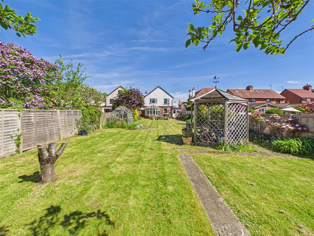 Property photo 1 of 21 Picture No. 27