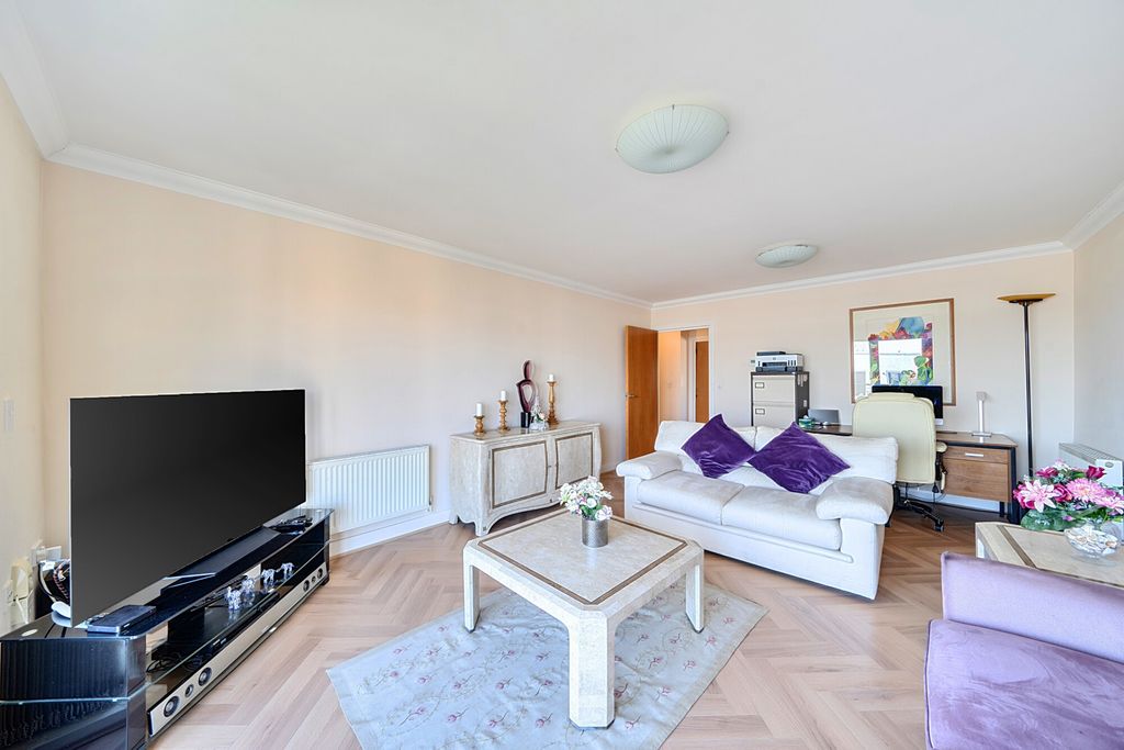 Property photo 3 of 20 1429841-18-69B95A...