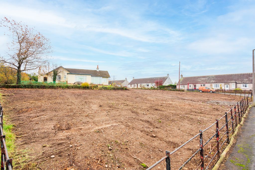 Property photo 3 of 10 Plot