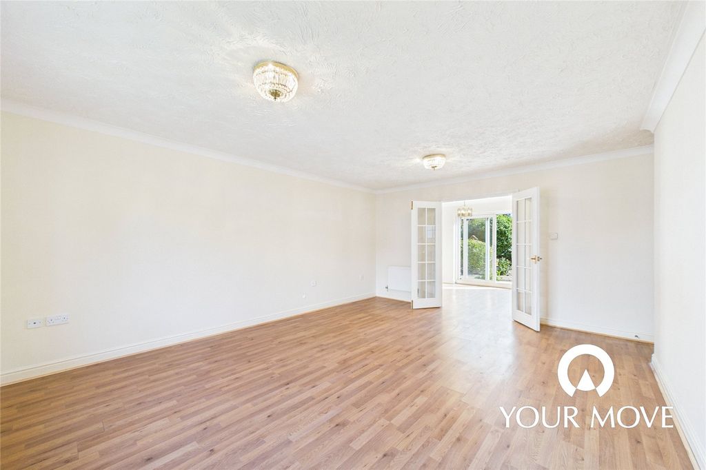 Property photo 2 of 19 Picture No. 03