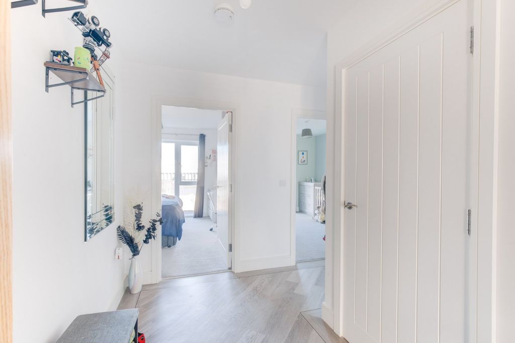 Property photo 3 of 18 Picture No. 04