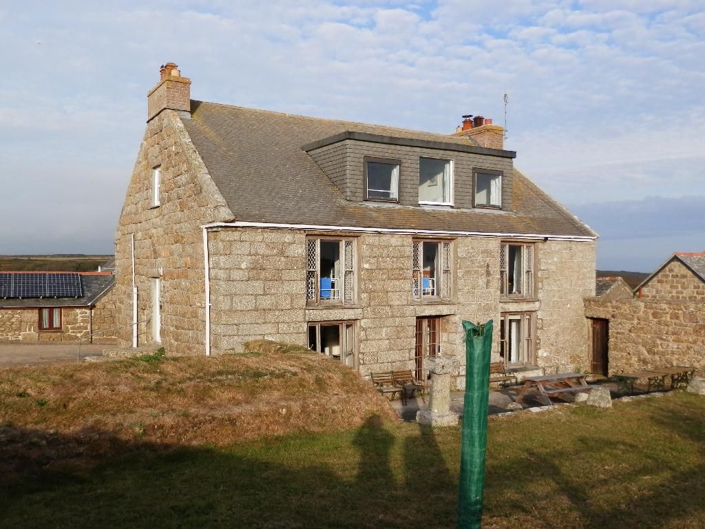 Property photo 1 of 12
