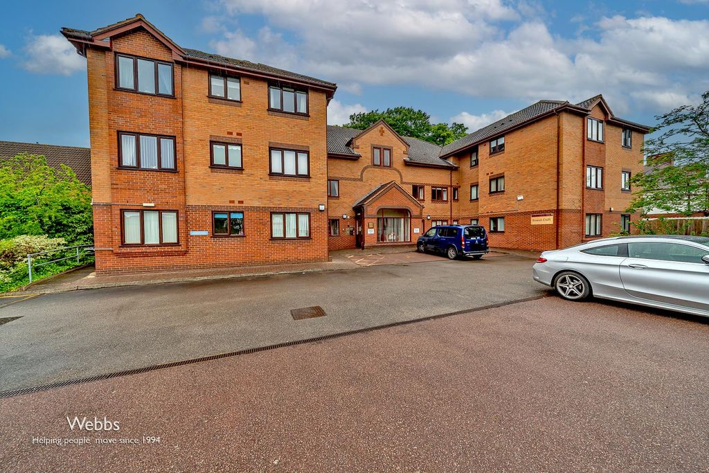 Property photo 1 of 18 Â© Webbs Estate Agents Â© (77 Of 61).Jpg