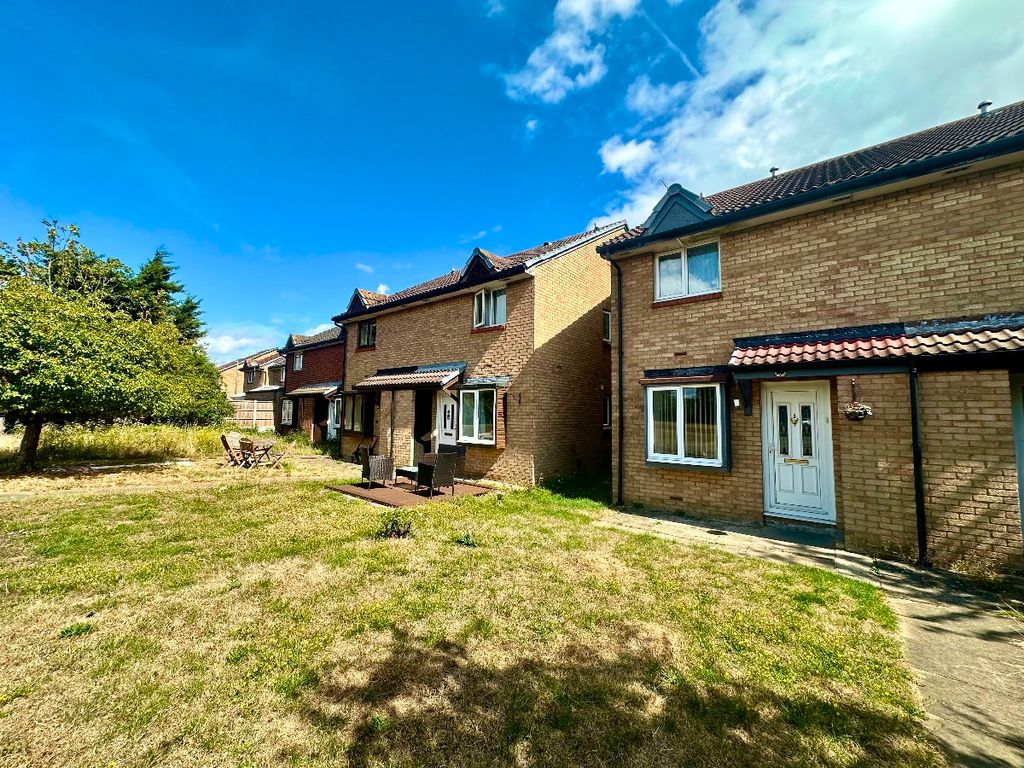 Property photo 1 of 8