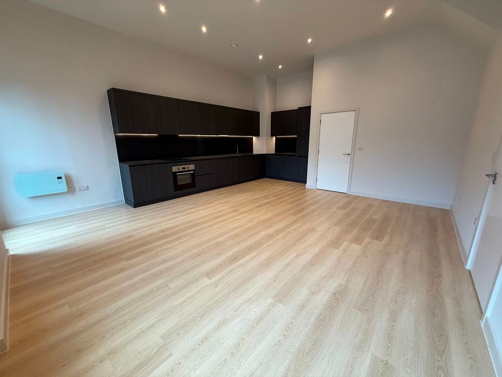 Property photo 3 of 19