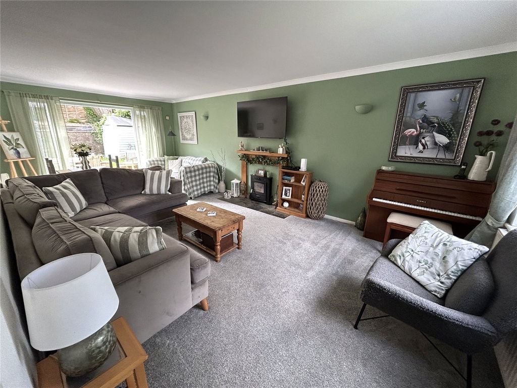 Property photo 2 of 16 Picture No. 35