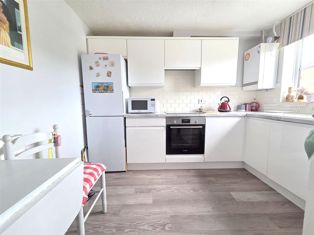 Property photo 2 of 13 Kitchen
