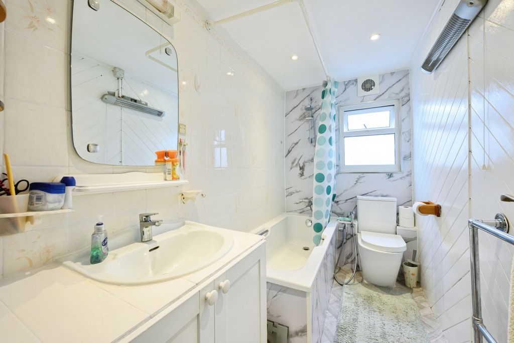 Property photo 3 of 16 Pbox-Img.Jpg