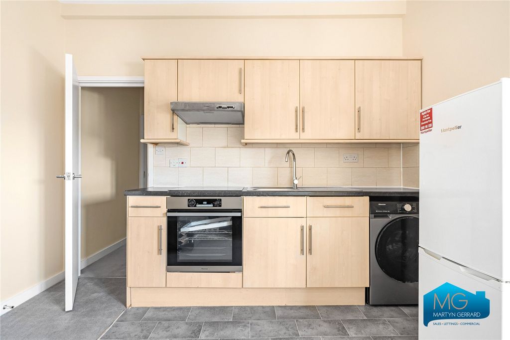 Property photo 2 of 9 Picture No. 37