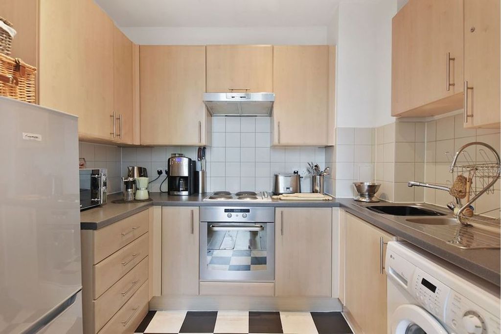 Property photo 3 of 7