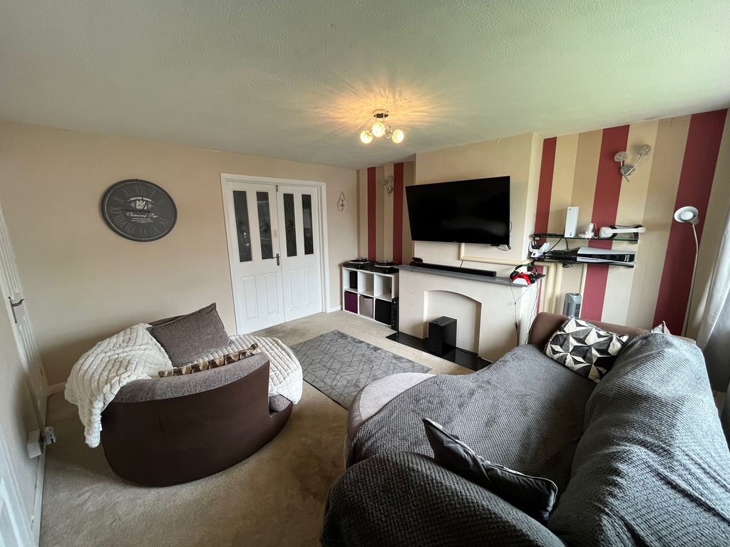 Property photo 3 of 15 Image