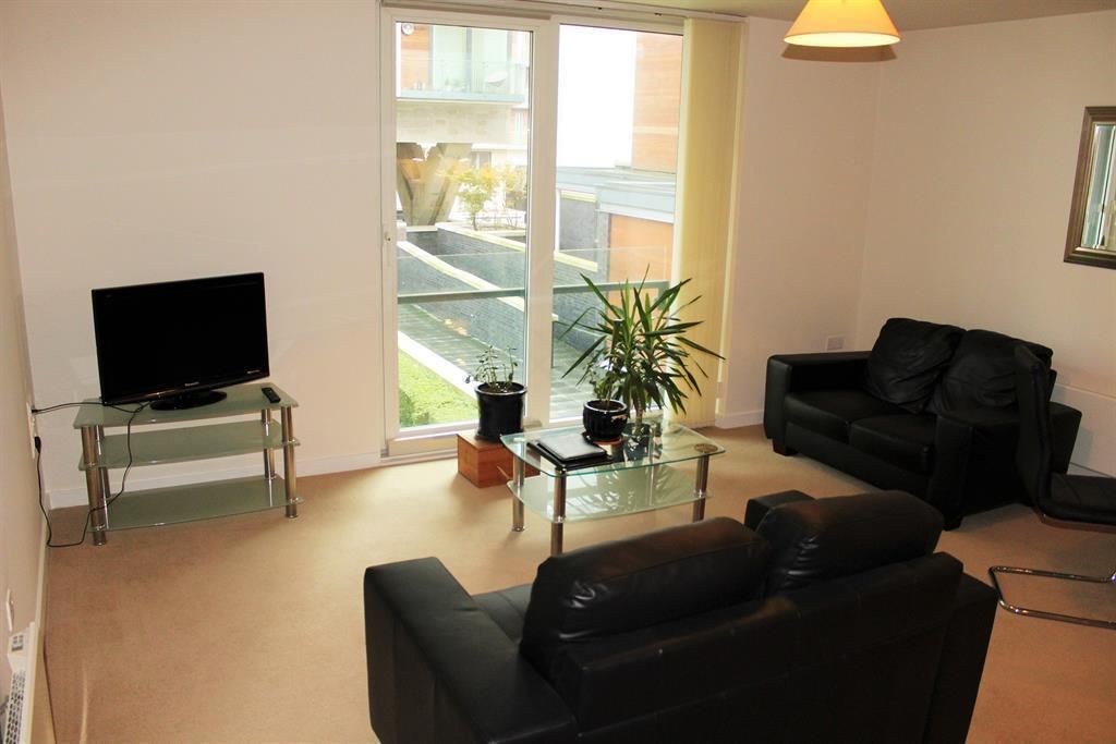 Property photo 2 of 11