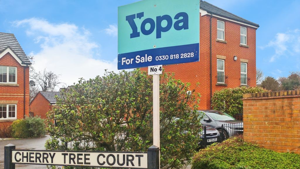 Property photo 1 of 11 Front External