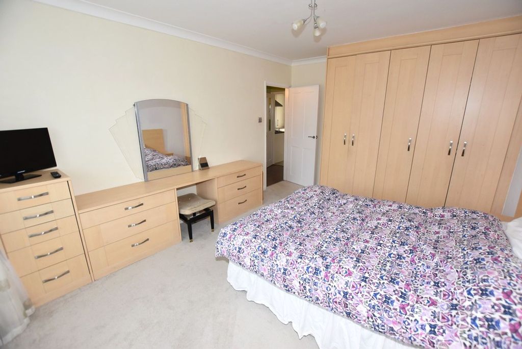 Additional image 5 of 2 bed detached bungalow for saleDuncan Drive, Birchington CT7