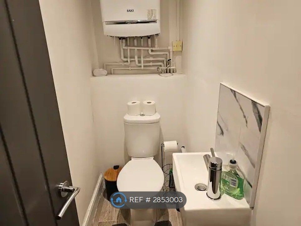 Property photo 3 of 5