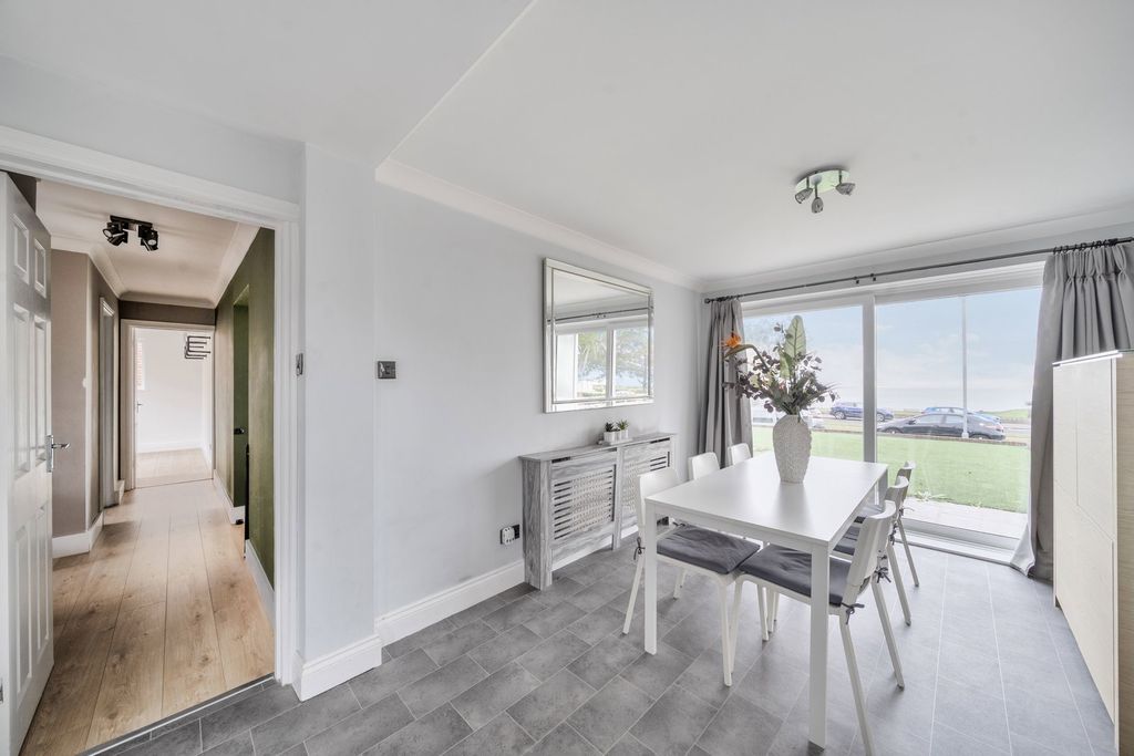 Additional image 7 of 2 bed flat for saleRoyal Esplanade, Ramsgate CT11