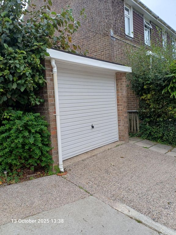 Property photo 2 of 11