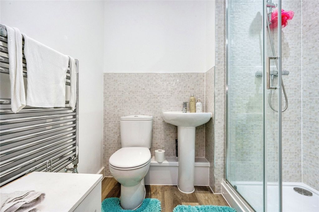 Property photo 2 of 17 Picture No. 02