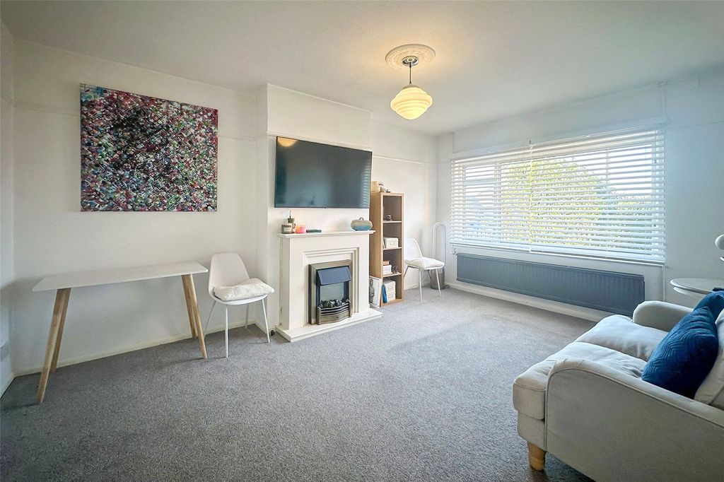 Property photo 3 of 24 Picture No. 09