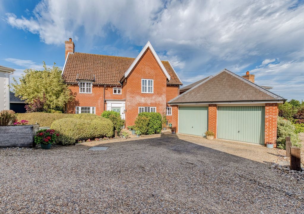 Property photo 1 of 31