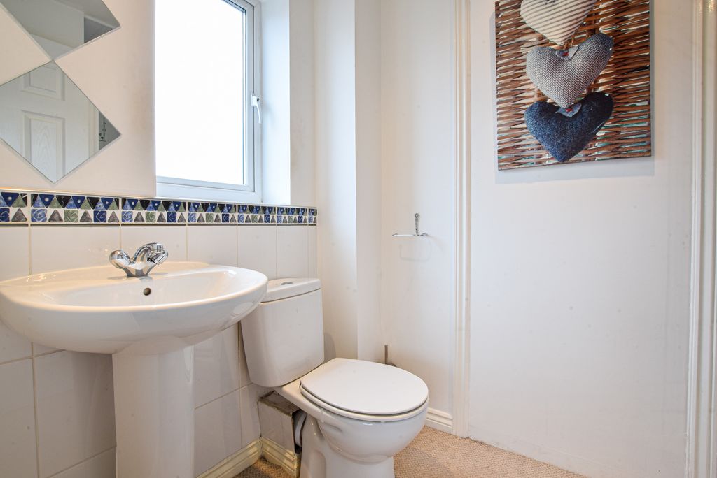 Property photo 3 of 8