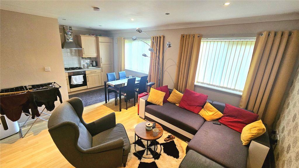 Property photo 2 of 8 Picture No. 01