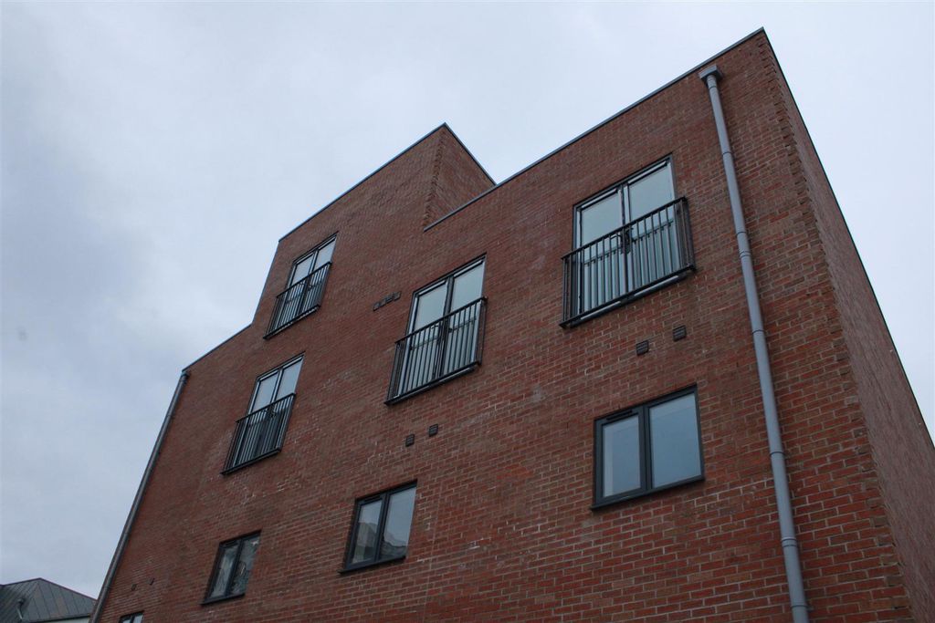 Property photo 3 of 8 Img_6023.Jpg